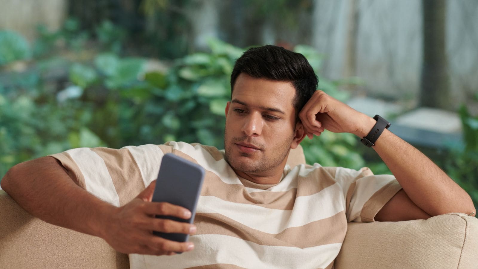 पत्नी ने छोड़ा तो इस युवक ने AI को बना लिया वाइफ! नाम रखा शिया और करने लगा रोमांटिक बातें पर ट्रैजिक एंड हुआ