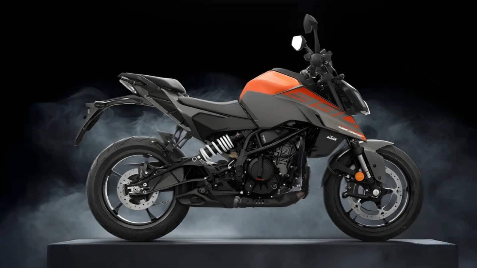 नई KTM 350 Duke और 350 Adventure लॉन्च, GST छूट से 390 Twins हुई सस्ती