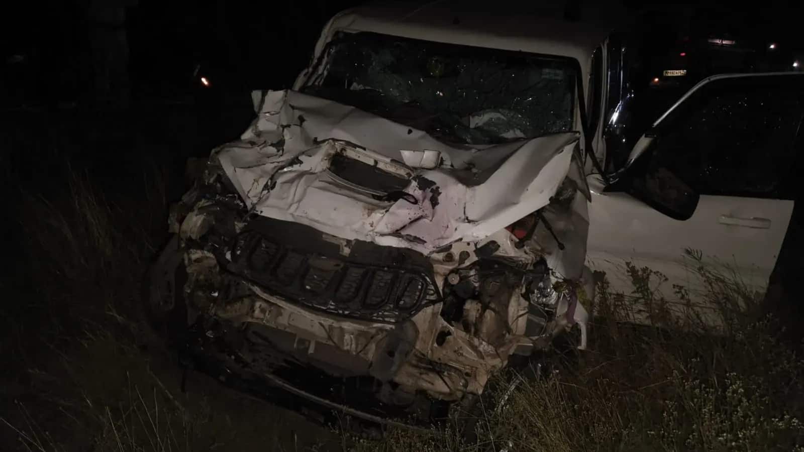 Madhya Pradesh Road Accident: धार जिले में दर्दनाक सड़क हादसा, मजदूरों से भरी वैन SUV से टकराई, 12 की मौत, 20 घायल