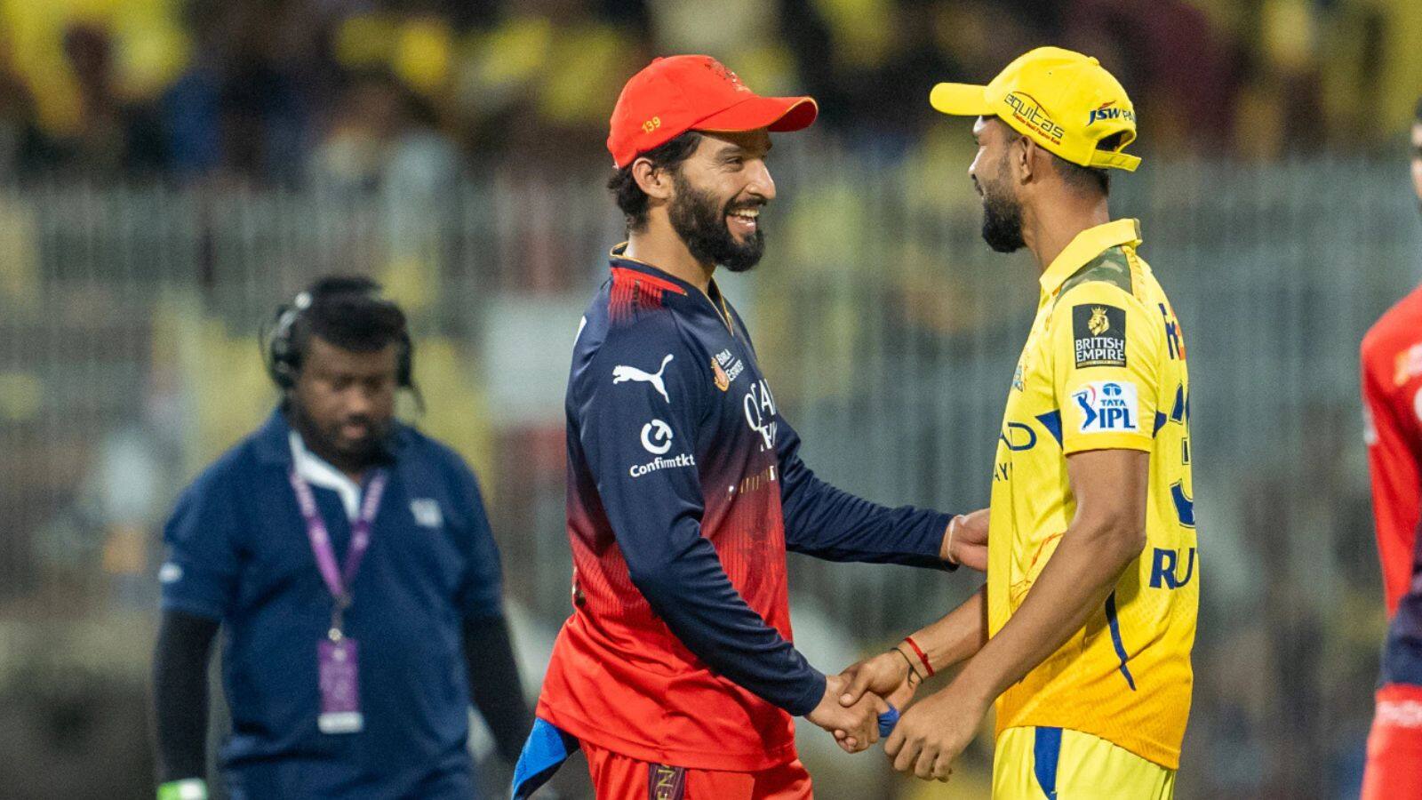CSK vs RCB Pitch Report: क्या आरसीबी के खिलाफ खेलेंगे धोनी? जानें कैसी होगी प्लेइंग 11 और पिच रिपोर्ट