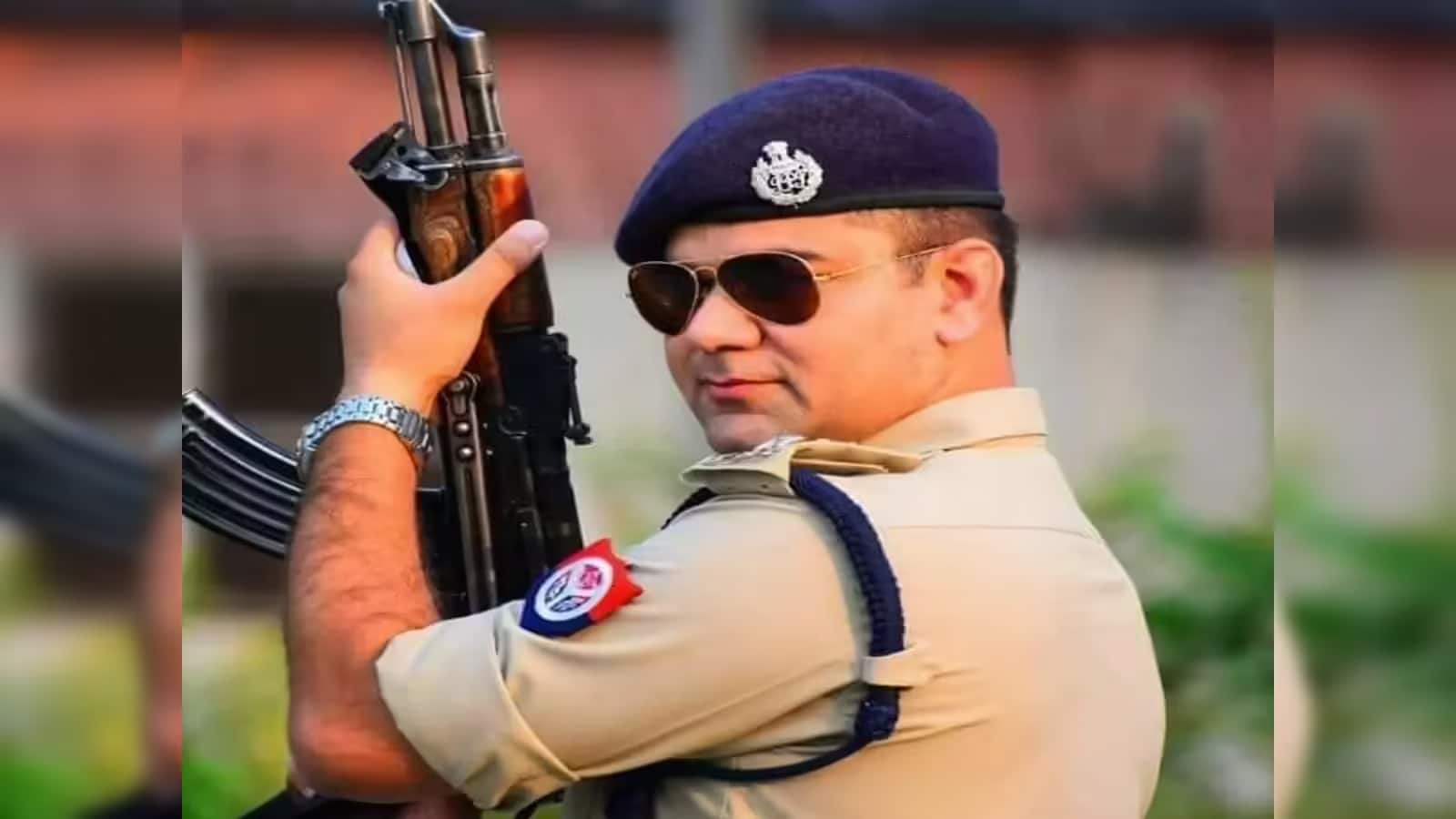 यूपी के एनकाउंटर स्पेशलिस्ट पुलिस अफसर की पश्चिम बंगाल चुनावों में ड्यूटी पर बवाल, कौन हैं IPS अजय शर्मा?