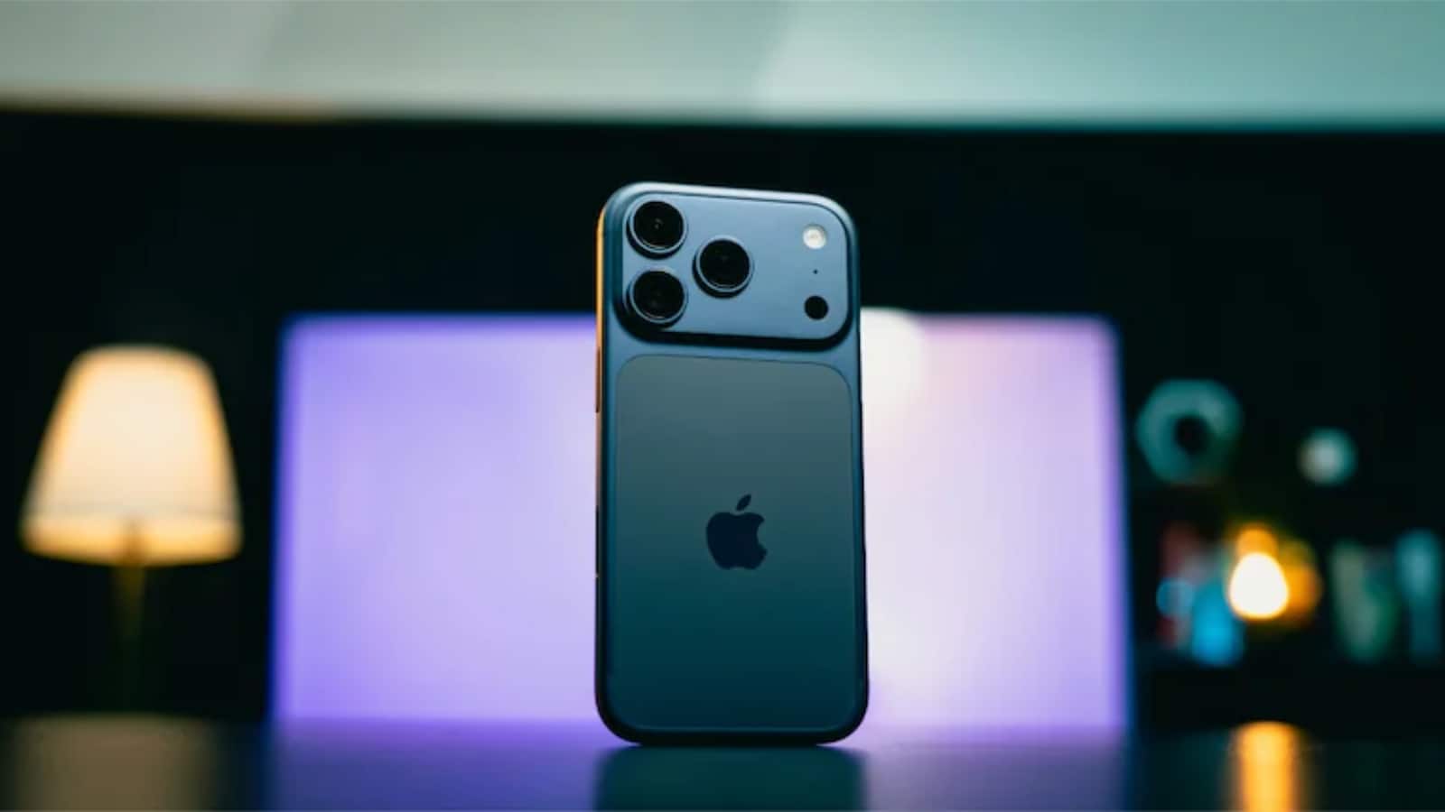 iPhone यूजर्स को परेशान कर रहा बैटरी ड्रेन, ऑन ही नहीं हो रहा फोन तो ये ट्रिक आएगी काम