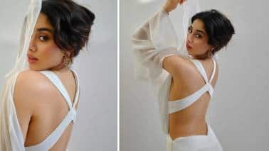 शेयर की गई तस्वीरों में एक्ट्रेस व्हाइट ड्रेस में नजर आ रही हैं। स्टेप संग बैकलैस इस समर स्पेशल आउटफिट में जाह्नवी कपूर बला की खूबसूरत दिख रही हैं। शेयर की गई तस्वीरों में एक्ट्रेस व्हाइट ड्रेस में नजर आ रही हैं। स्टेप संग बैकलैस इस समर स्पेशल आउटफिट में जाह्नवी कपूर बला की खूबसूरत दिख रही हैं।