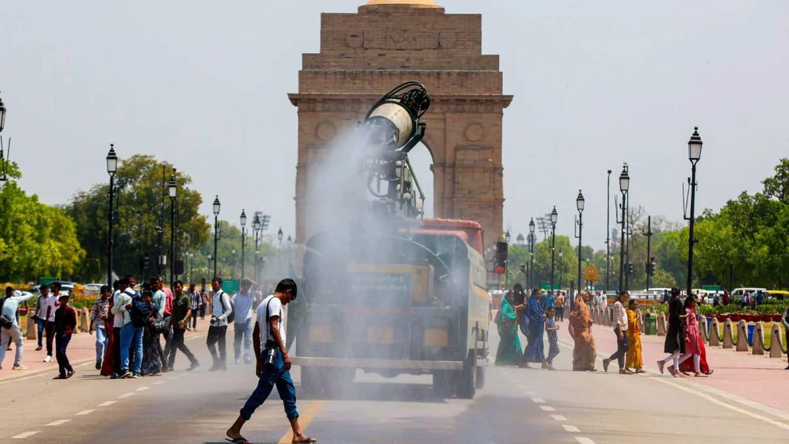 IMD Rain & Heat wave alert: 20-21 अप्रैल को 7 से अधिक राज्यों में भारी बारिश का अलर्ट, यूपी-एमपी में हीटवेव पर ये है अपडेट
