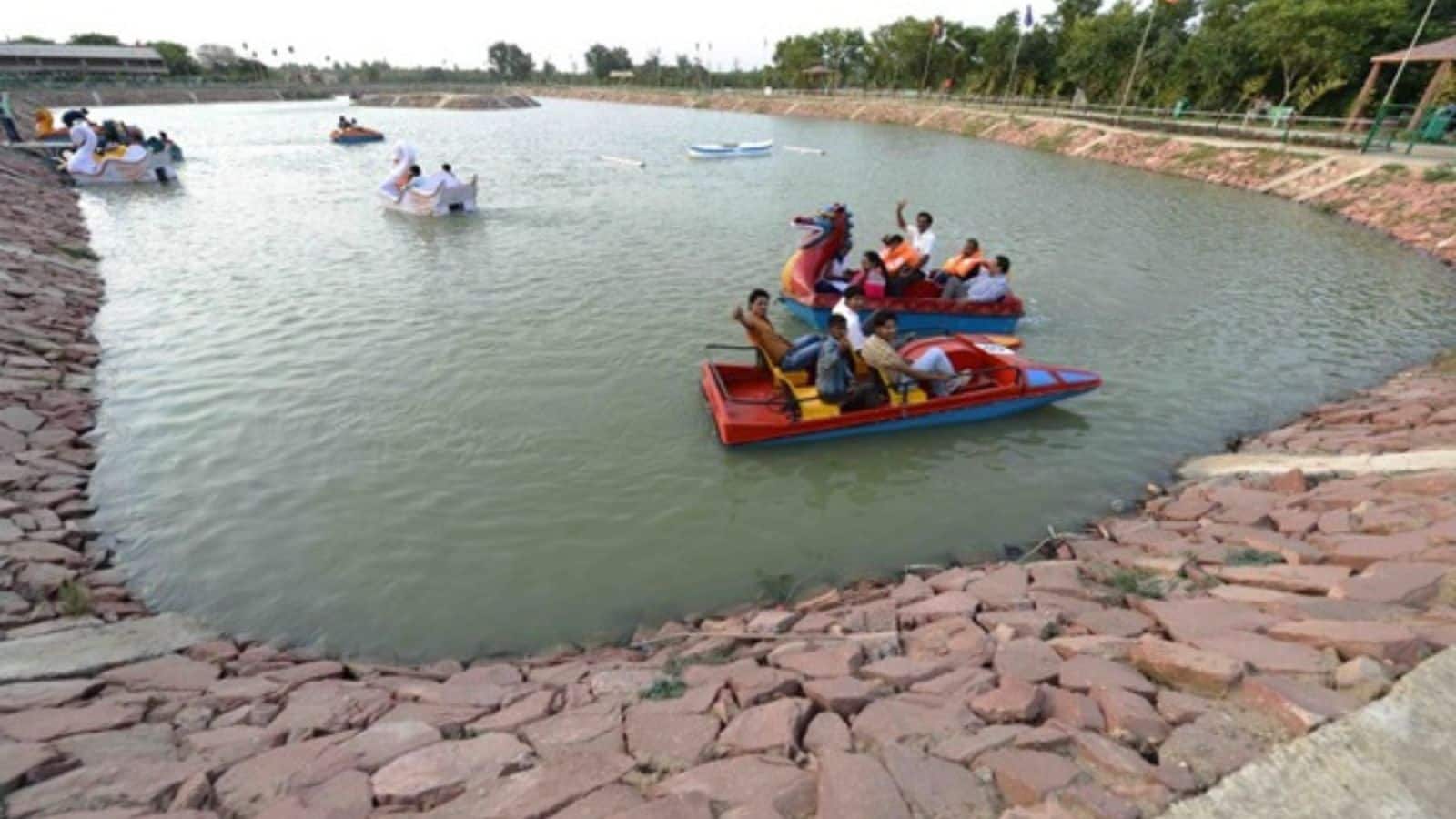 दिल्ली-एनसीआर के पास छिपा है मिनी नैनीताल, सिर्फ ₹10 में मिलेगा स्वर्ग जैसा सुकून