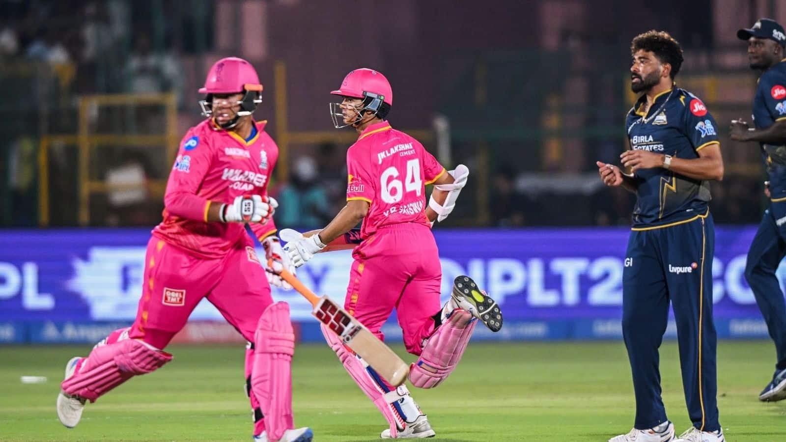 GT vs RR: वैभव सूर्यवंशी से खौफ में हैं गुजरात के गेंदबाज? गुजरात टाइटंस के कोच ने कही ये बात GT vs RR: वैभव सूर्यवंशी से खौफ में हैं गुजरात के गेंदबाज? गुजरात टाइटंस के कोच ने कही ये बात