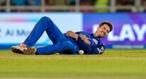 IPL 2026: नहीं कम हो रही मुंबई इंडियंस की मुश्किलें, चोट की वजह से ये धाकड़ खिलाड़ी हुआ बाहर