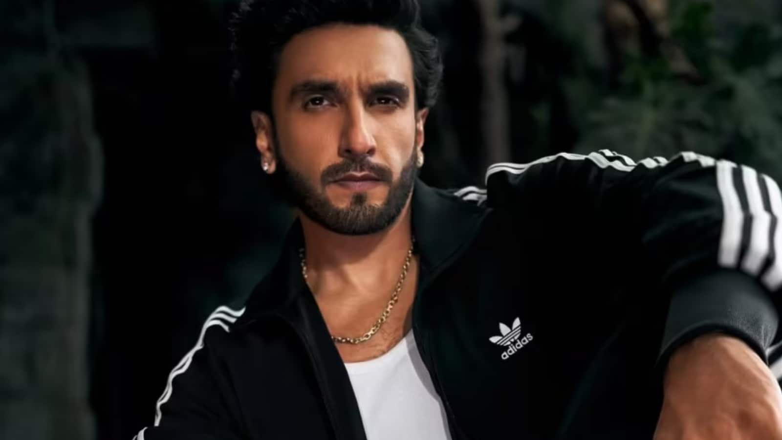 Ranveer Singh: FWICE के बैन लगाने वाले निर्देश के बाद रणवीर सिंह के सपोर्ट में आए सितारे, राखी सावंत से चंकी पांडे तक ने कही ये बात Ranveer Singh: FWICE के बैन लगाने वाले निर्देश के बाद रणवीर सिंह के सपोर्ट में आए सितारे, राखी सावंत से चंकी पांडे तक ने कही ये बात