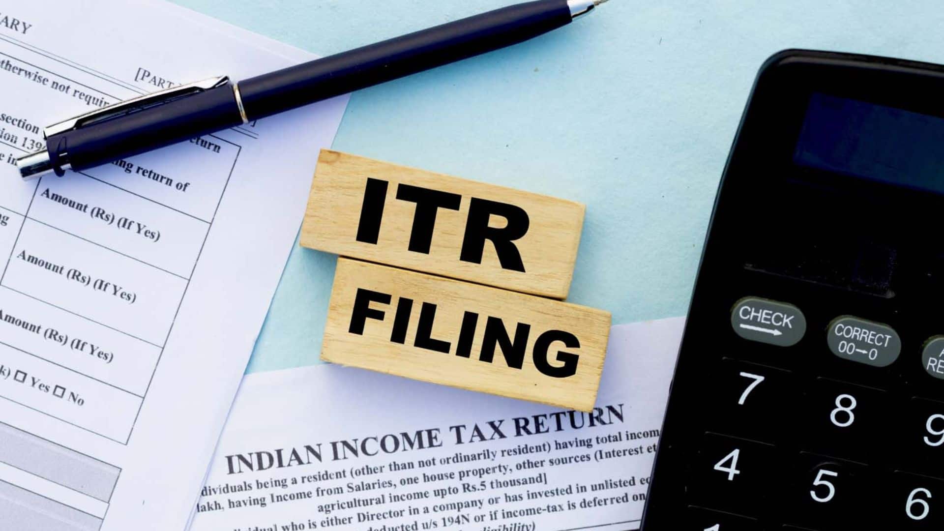 ITR Filing 2026: क्या आप भी हैं कन्फ्यूज? सैलरीड क्लास और फ्रीलांसर्स ऐसे चुनें सही ITR फॉर्म, वरना आ सकता है नोटिस! ITR Filing 2026: क्या आप भी हैं कन्फ्यूज? सैलरीड क्लास और फ्रीलांसर्स ऐसे चुनें सही ITR फॉर्म, वरना आ सकता है नोटिस!