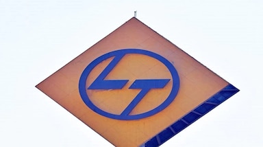इंजीनियरिंग और कंस्ट्रक्शन कंपनी लार्सन एंड टुब्रो (L&T) वित्त वर्ष 2026 के लिए 38 रुपये प्रति शेयर का फाइनल डिविडेंड देगी। 
