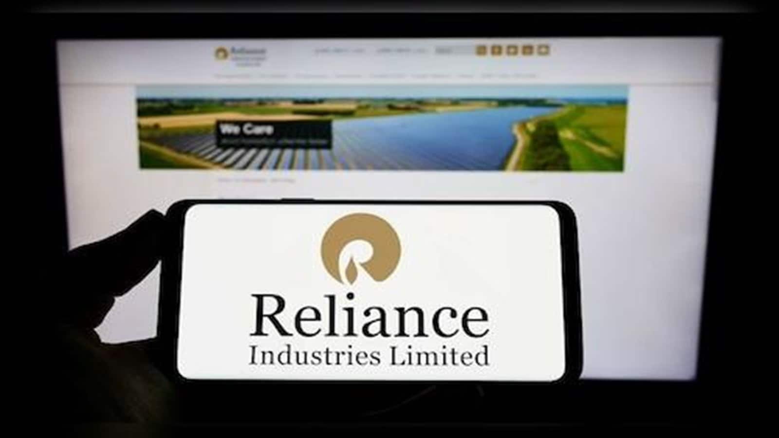 Reliance Industries की AGM 19 जून को, फाइनल डिविडेंड की रिकॉर्ड डेट भी हुई तय Reliance Industries की AGM 19 जून को, फाइनल डिविडेंड की रिकॉर्ड डेट भी हुई तय
