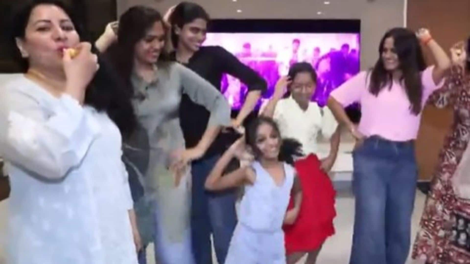 thalapathy Vijay faamily celbration (2)