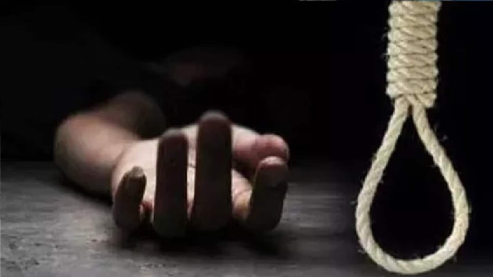 Etawah Suicide Case: मां से झगड़े के बाद बेटे ने खाया जहर, सदमे में मां ने भी दे दी जान