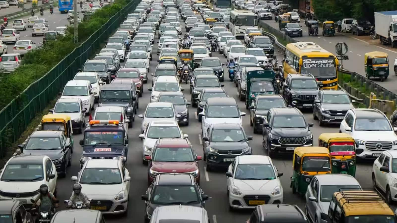 Aggregator Licence Rules: हरियाणा कैबिनेट का बड़ा फैसला, NCR में कैब एग्रीगेटर्स के लिए पेट्रोल-डीजल वाहन बैन Aggregator Licence Rules: हरियाणा कैबिनेट का बड़ा फैसला, NCR में कैब एग्रीगेटर्स के लिए पेट्रोल-डीजल वाहन बैन