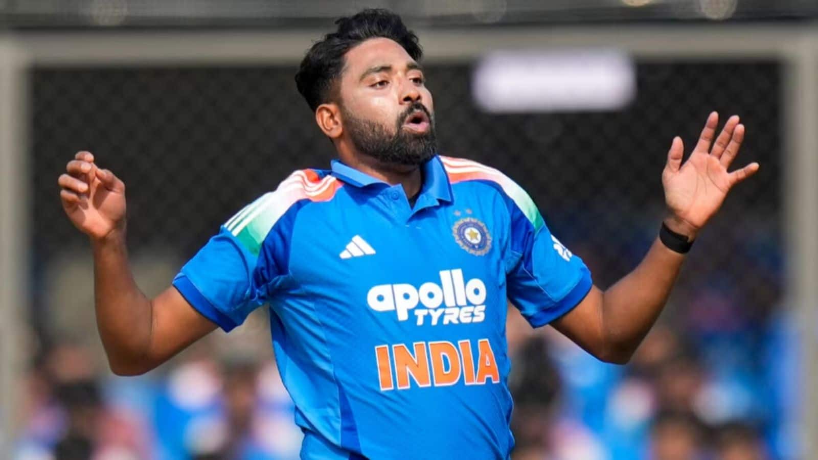 Mohammed Siraj: अचानक इस सीरीज से क्यों बाहर हुए मोहम्मद सिराज, सामने आई ये बड़ी वजह Mohammed Siraj: अचानक इस सीरीज से क्यों बाहर हुए मोहम्मद सिराज, सामने आई ये बड़ी वजह