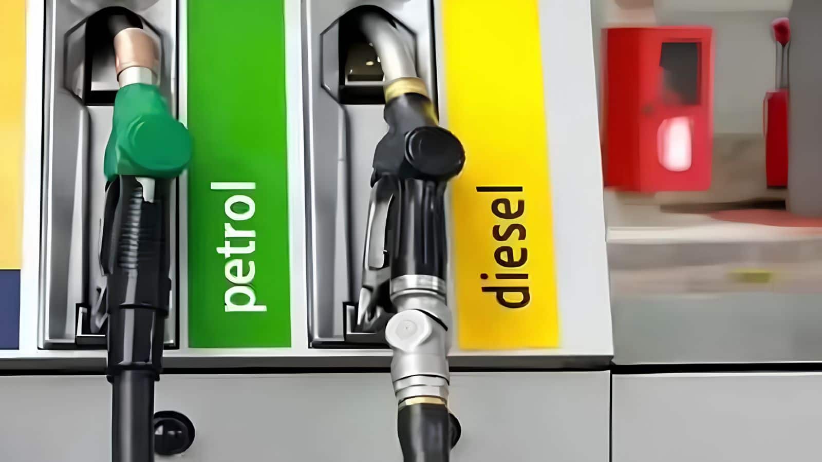 Petrol Diesel Price Today: 18 अक्टूबर को पेट्रोल-डीजल की कीमतें अपडेट, टंकी फुल कराने से पहले जानें रेट