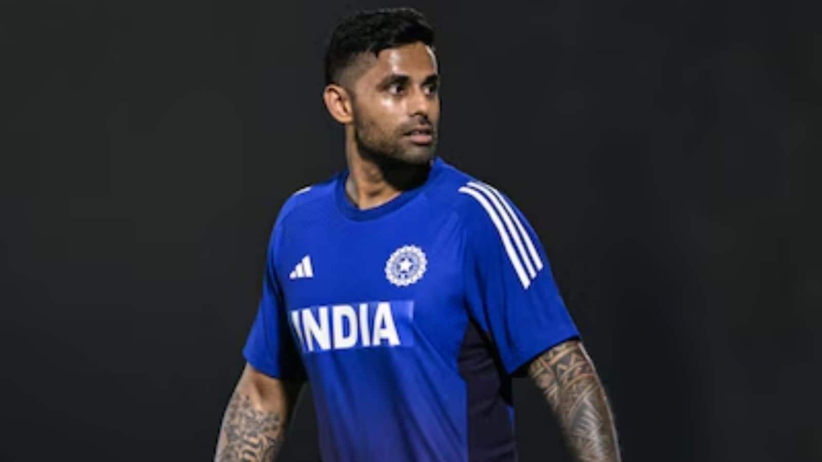 Suryakumar Yadav: टीम से बाहर होने पर सूर्यकुमार यादव ने तोड़ी चुप्पी, नए खिलाड़ियों को लेकर दिया बड़ा बयान Suryakumar Yadav: टीम से बाहर होने पर सूर्यकुमार यादव ने तोड़ी चुप्पी, नए खिलाड़ियों को लेकर दिया बड़ा बयान