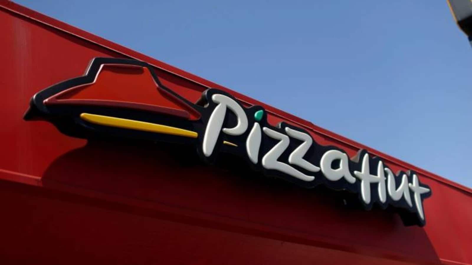 Yum Brands ने Pizza Hut से तोड़ा नाता, $2.7 अरब में बेचेगी; खबर आते ही Devyani International का शेयर लुढ़का Yum Brands ने Pizza Hut से तोड़ा नाता, $2.7 अरब में बेचेगी; खबर आते ही Devyani International का शेयर लुढ़का