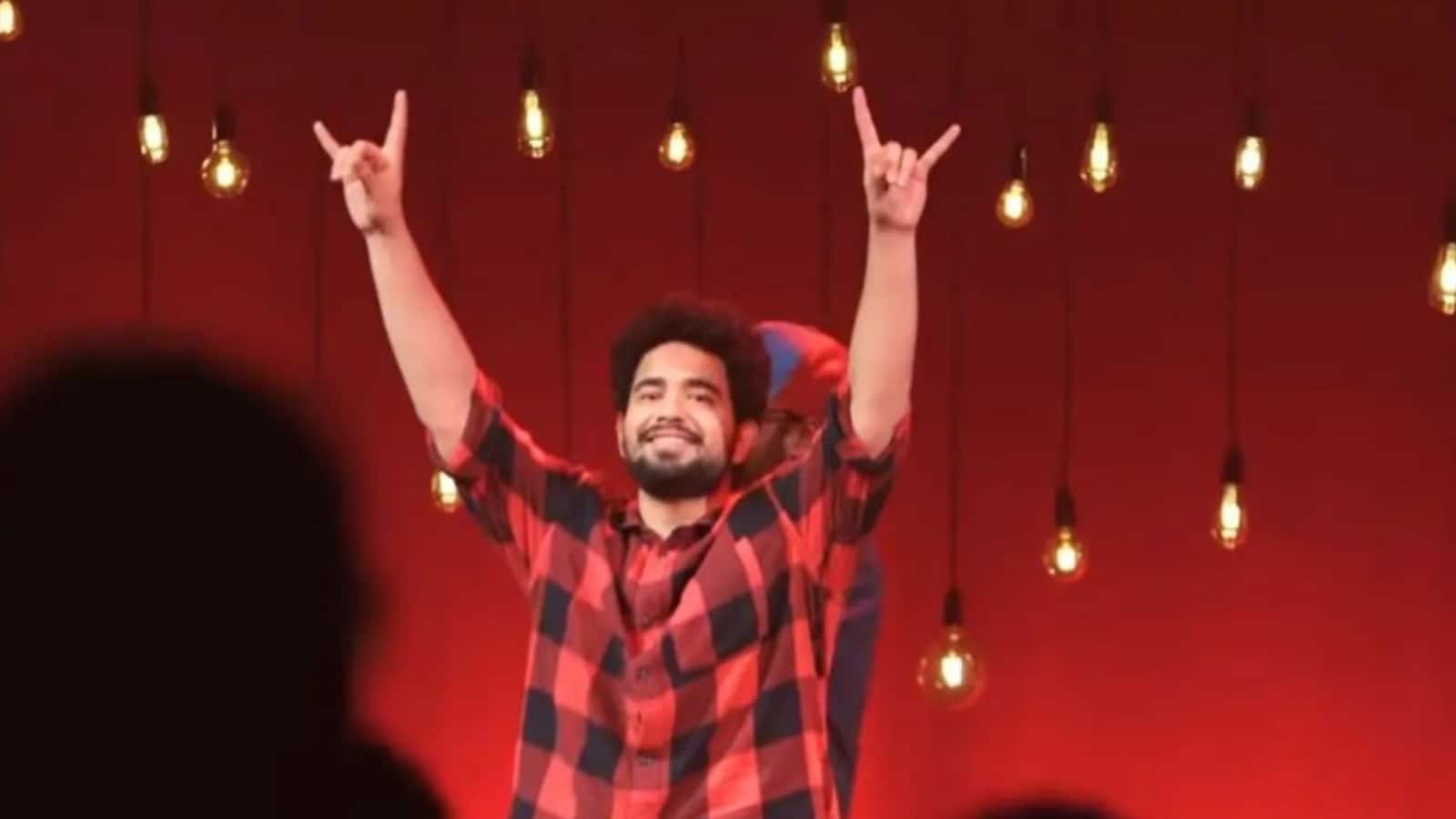 Samay Raina: समय रैना ने 'इंडियाज़ गॉट लेटेंट 2' का किया ऐलान, शो नेटफ्लिक्स के साथ इस प्लेटफॉर्म पर भी स्ट्रीम होगा Samay Raina: समय रैना ने 'इंडियाज़ गॉट लेटेंट 2' का किया ऐलान, शो नेटफ्लिक्स के साथ इस प्लेटफॉर्म पर भी स्ट्रीम होगा