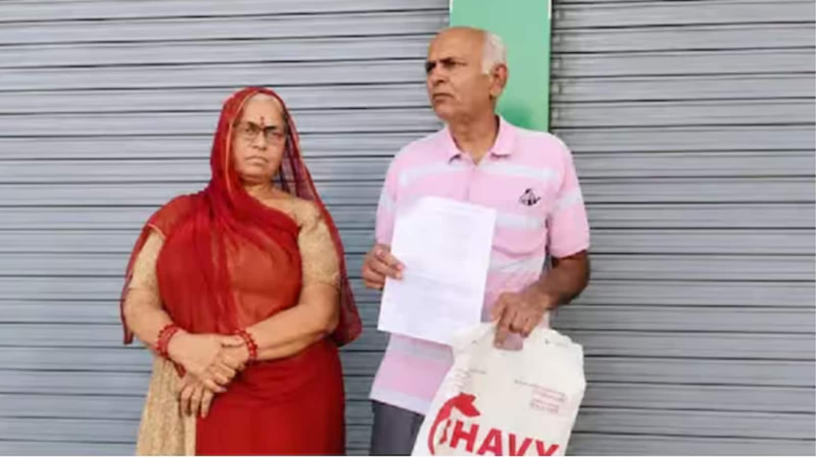 बेटा, बहू, बेटी, दामाद और ग्रैंड चिल्ड्रेन एक साथ 9 को खोने वाला ये बुजुर्ग जोड़ा मांग रहा अपनी मौत! श्यामभाई और मधुबेन की कहानी दर्दनाक बेटा, बहू, बेटी, दामाद और ग्रैंड चिल्ड्रेन एक साथ 9 को खोने वाला ये बुजुर्ग जोड़ा मांग रहा अपनी मौत! श्यामभाई और मधुबेन की कहानी दर्दनाक