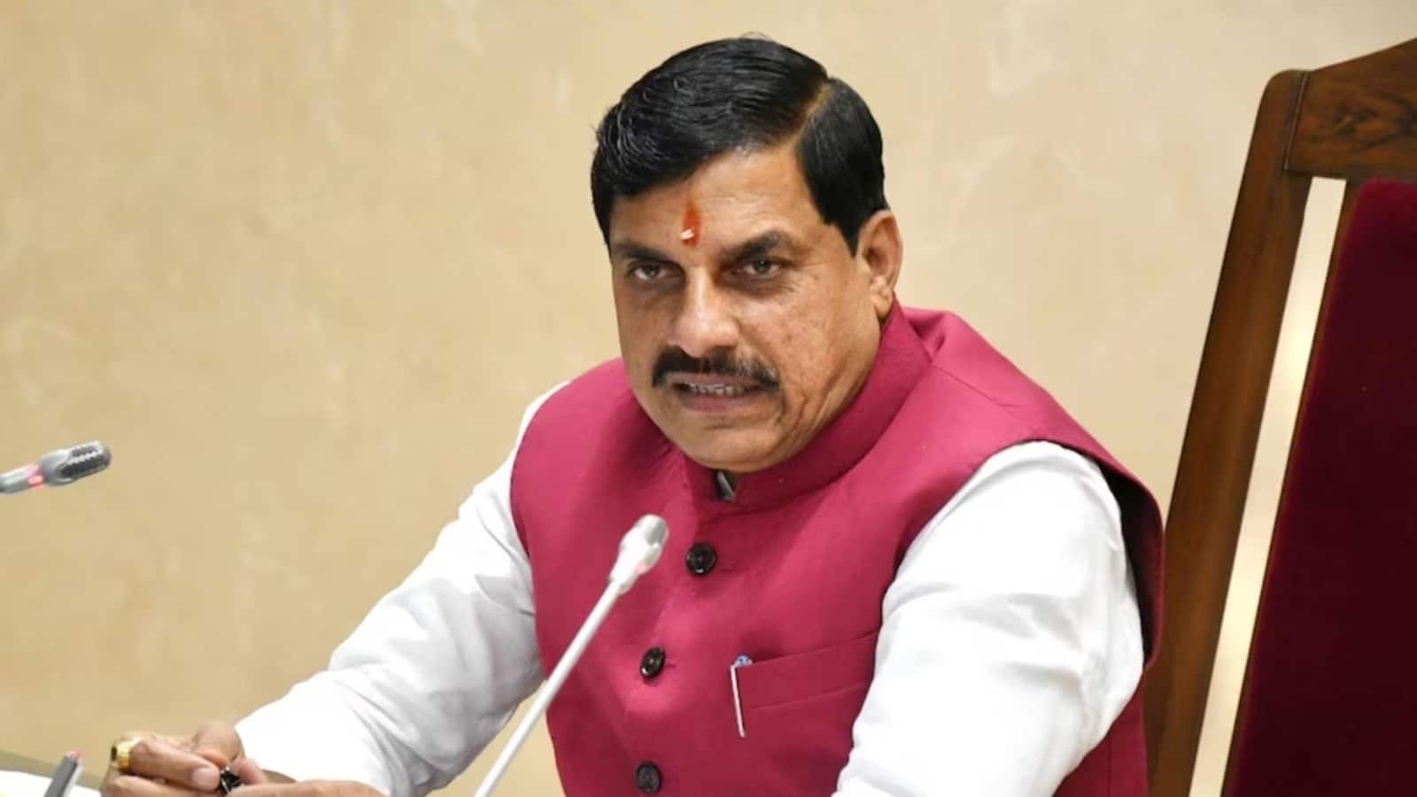 एमपी में 2 बच्चों और सरकारी नौकरी से जुड़ा नियम बदल दिया गया, नया रूल यहां जानिए एमपी में 2 बच्चों और सरकारी नौकरी से जुड़ा नियम बदल दिया गया, नया रूल यहां जानिए