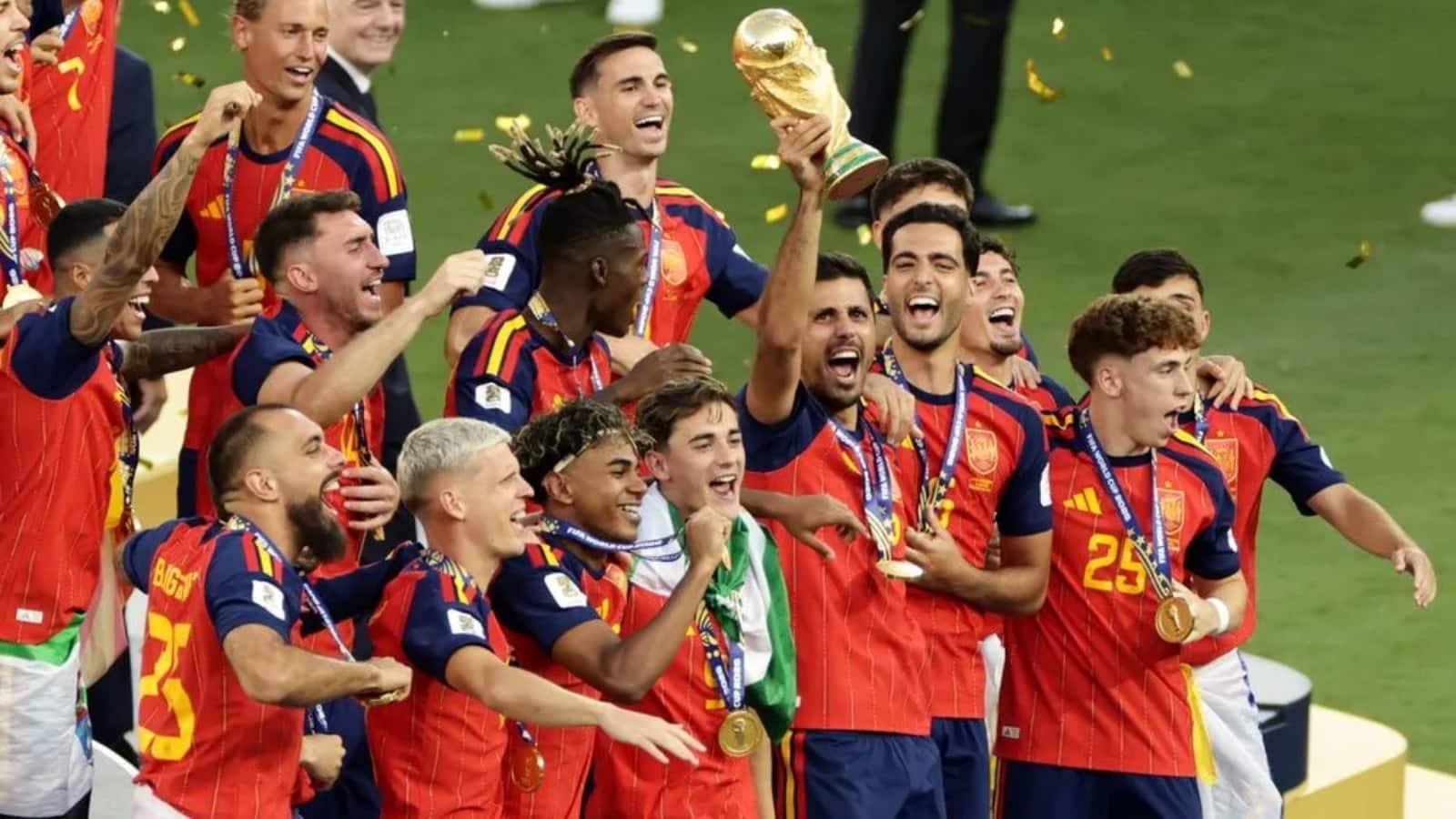 FIFA World Cup 2026: स्पेन बना चैंपियन, लेकिन पूरे टूर्नामेंट की ये 10 बातें हमेशा रहेंगी याद FIFA World Cup 2026: स्पेन बना चैंपियन, लेकिन पूरे टूर्नामेंट की ये 10 बातें हमेशा रहेंगी याद