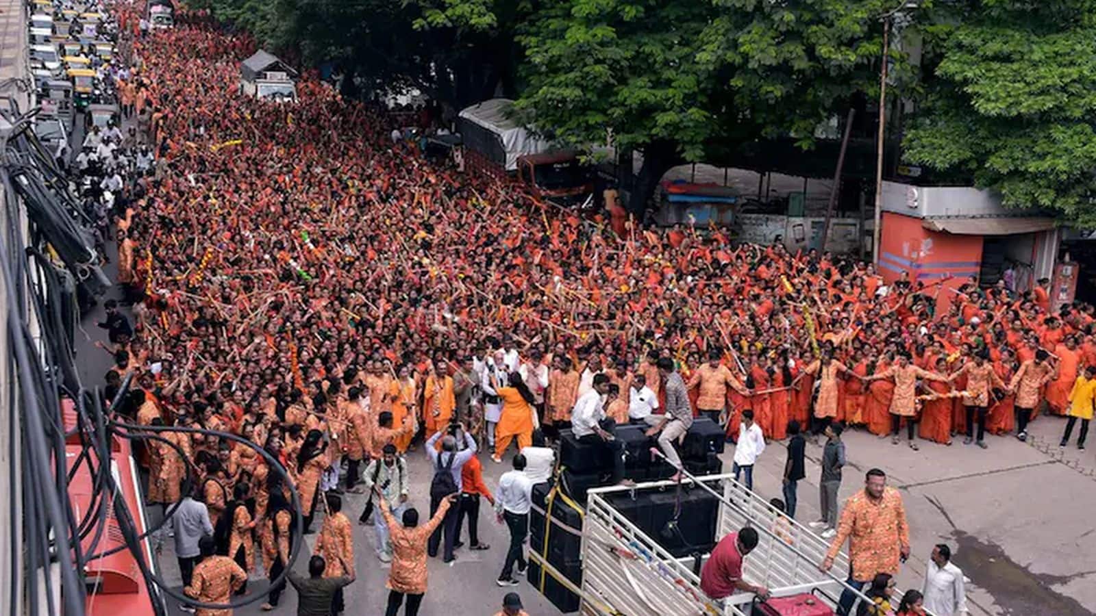 Kanwar Yatra 2026: कांवड़ यात्रा से पहले दिल्ली में सख्ती! इन रूट पर मीट की दुकानों को बंद करने के आदेश, MCD ने सभी 12 जोन को दिए निर्देश Kanwar Yatra 2026: कांवड़ यात्रा से पहले दिल्ली में सख्ती! इन रूट पर मीट की दुकानों को बंद करने के आदेश, MCD ने सभी 12 जोन को दिए निर्देश