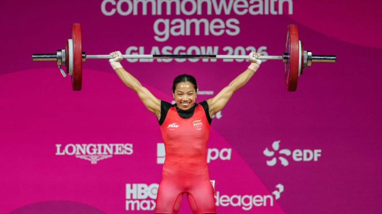 CWG 2026: कॉमनवेल्थ गेम्स में मीराबाई चानू ने रचा इतिहास, जीता गोल्ड मेडल CWG 2026: कॉमनवेल्थ गेम्स में मीराबाई चानू ने रचा इतिहास, जीता गोल्ड मेडल