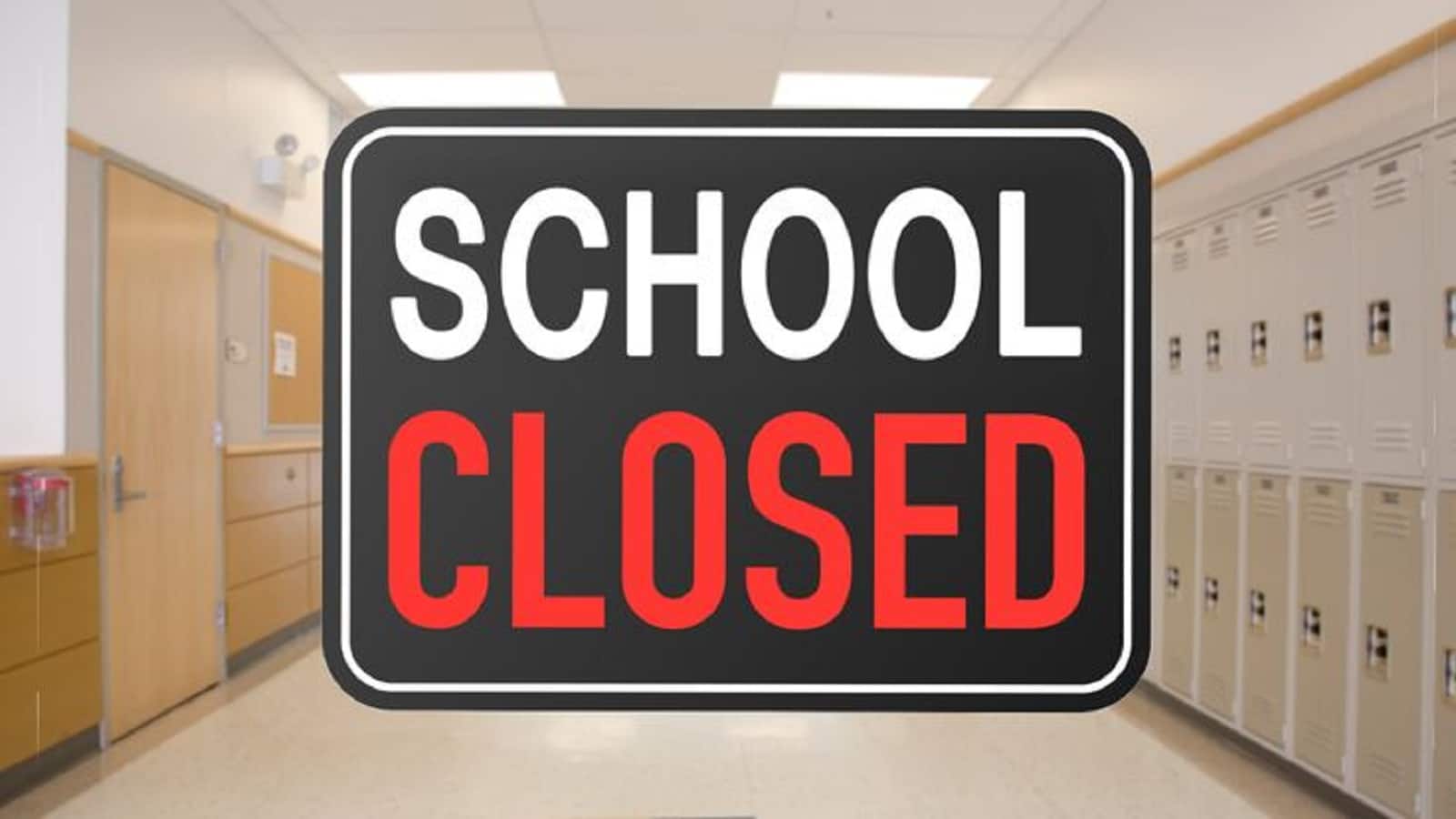 School Holidays: कई राज्यों में मौसम की मार से बच्चों की पढ़ाई पर असर, कहीं बंद करना पड़ रहा स्कूल तो कहीं बदला समय School Holidays: कई राज्यों में मौसम की मार से बच्चों की पढ़ाई पर असर, कहीं बंद करना पड़ रहा स्कूल तो कहीं बदला समय