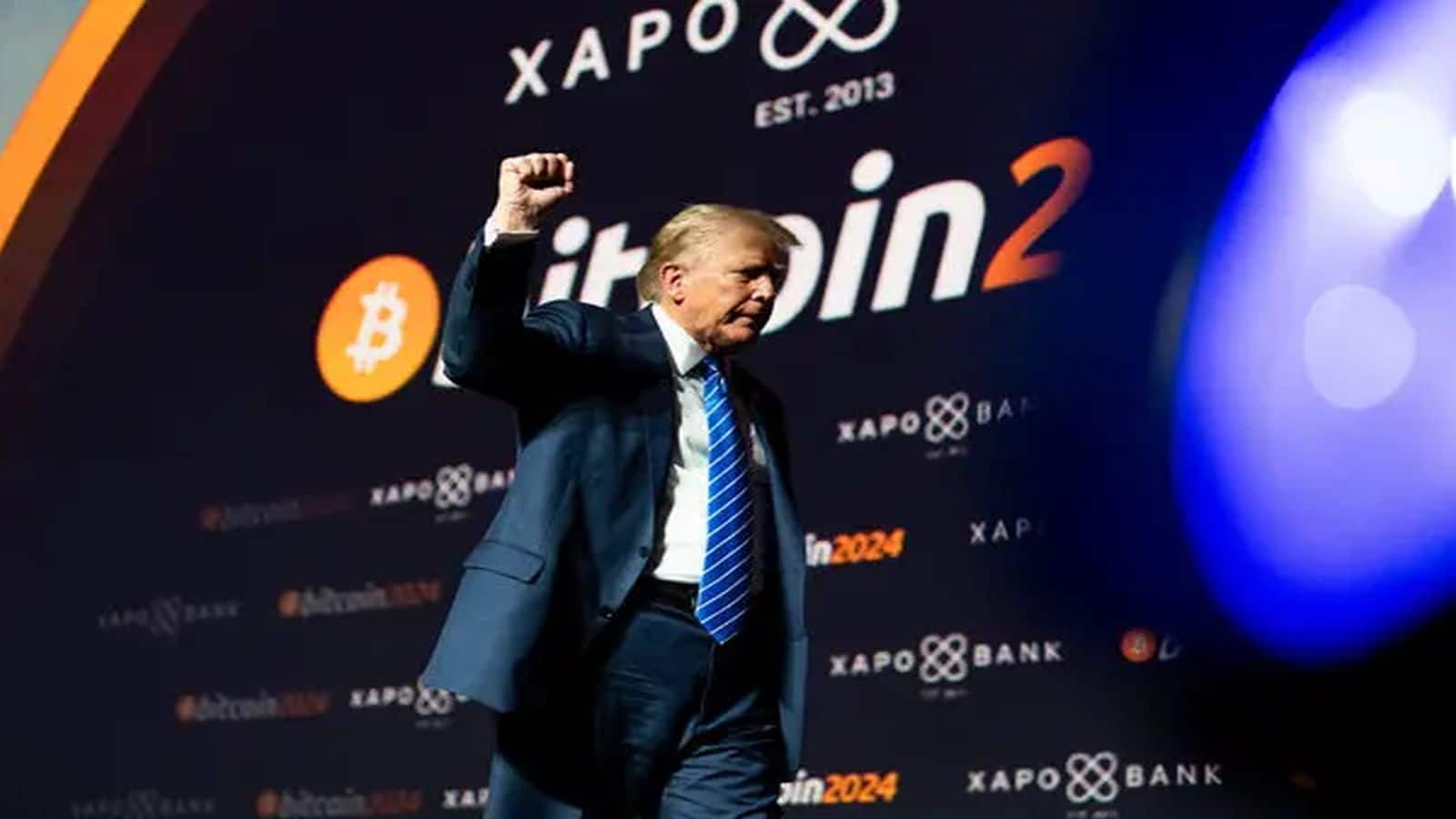 Trump Crypto Income: डोनाल्ड ट्रंप ने क्रिप्टो से कितनी कमाई की? फाइलिंग के बाद सामने आया एक साल का ये आंकड़ा होश उड़ा देगा Trump Crypto Income: डोनाल्ड ट्रंप ने क्रिप्टो से कितनी कमाई की? फाइलिंग के बाद सामने आया एक साल का ये आंकड़ा होश उड़ा देगा