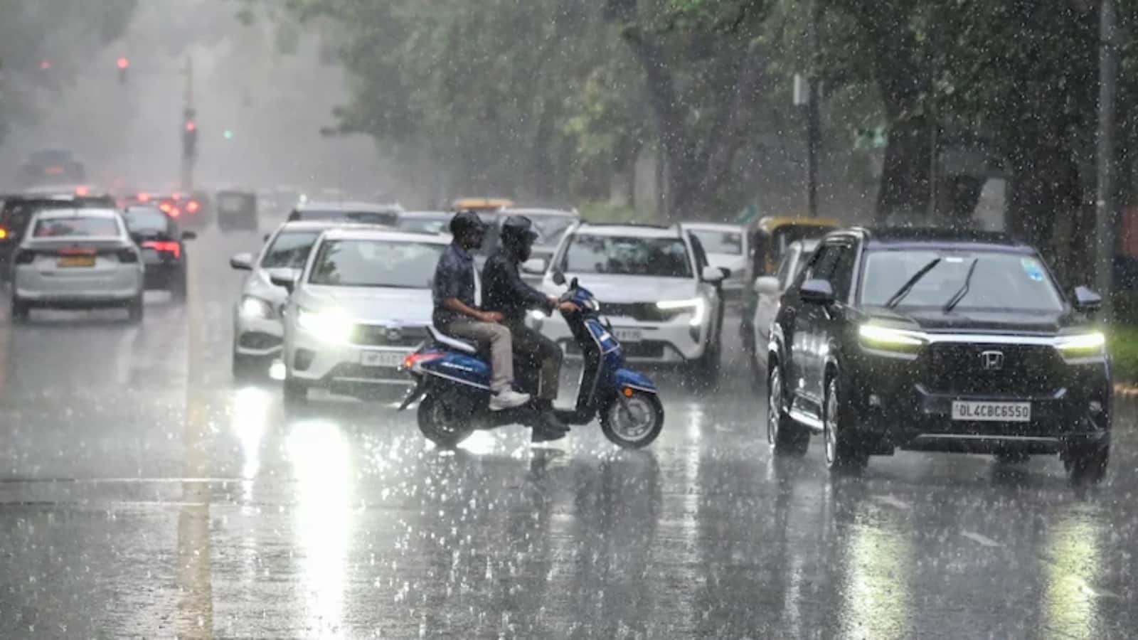 कल का मौसम: IMD ने इस इलाके में भारी बारिश की रेड कलर वॉर्निंग दी, यूपी-बिहार संग कई राज्यों में 30 अगस्त को बारिश का तांडव कल का मौसम: IMD ने इस इलाके में भारी बारिश की रेड कलर वॉर्निंग दी, यूपी-बिहार संग कई राज्यों में 30 अगस्त को बारिश का तांडव