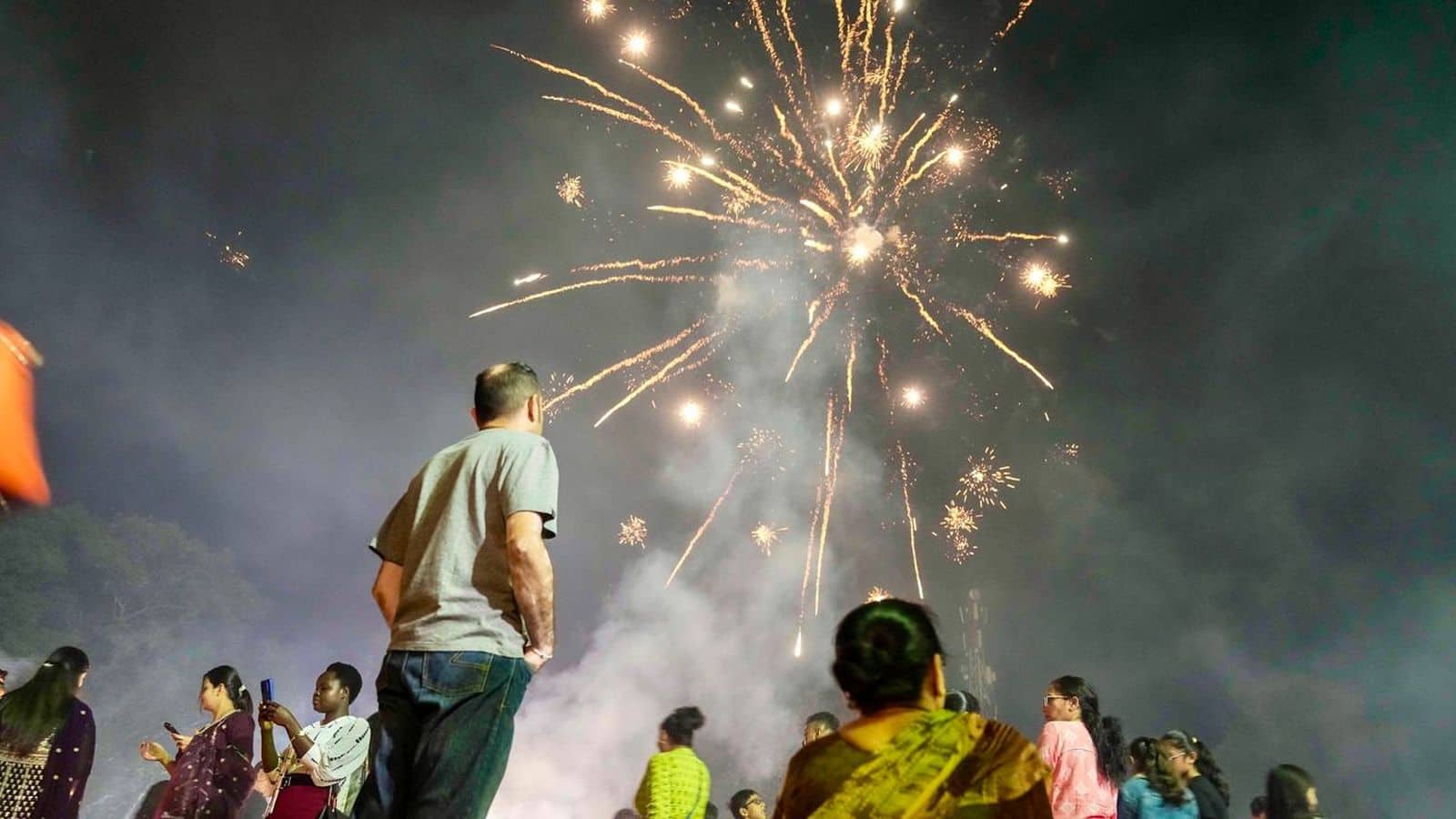 California Diwali Holiday: कैलिफोर्निया में दिवाली पर हुआ था सरकारी छुट्टी का ऐलान, कोर्ट ने क्यों रद्द कर दिया ये फैसला? California Diwali Holiday: कैलिफोर्निया में दिवाली पर हुआ था सरकारी छुट्टी का ऐलान, कोर्ट ने क्यों रद्द कर दिया ये फैसला?