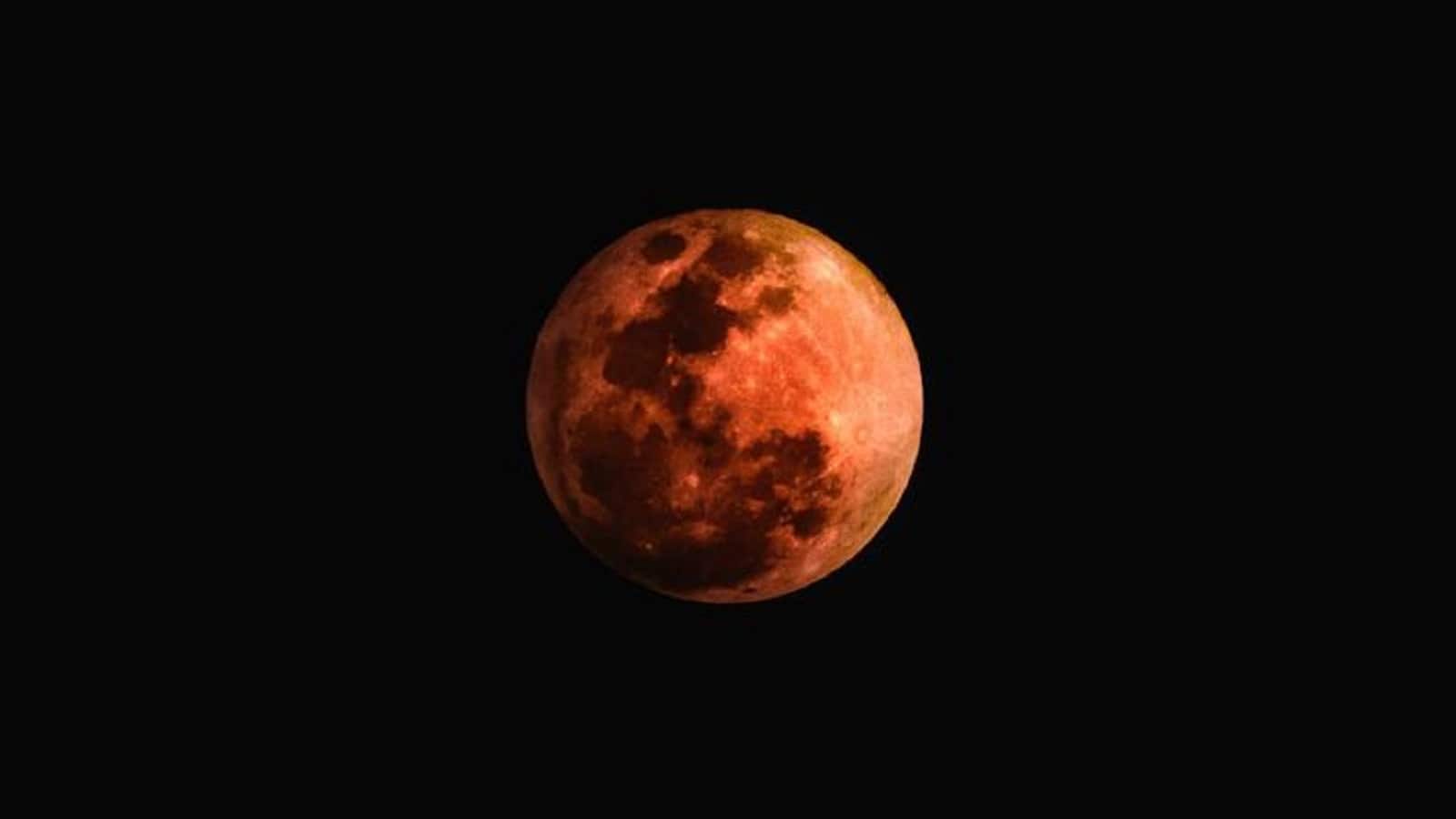 28 अगस्त को लगने जा रहा चंद्र ग्रहण, इन 4 राशियों पर पड़ेगा सबसे ज्यादा असर, जानें जानें ज्योतिषीय संकेत और उपाय 28 अगस्त को लगने जा रहा चंद्र ग्रहण, इन 4 राशियों पर पड़ेगा सबसे ज्यादा असर, जानें जानें ज्योतिषीय संकेत और उपाय