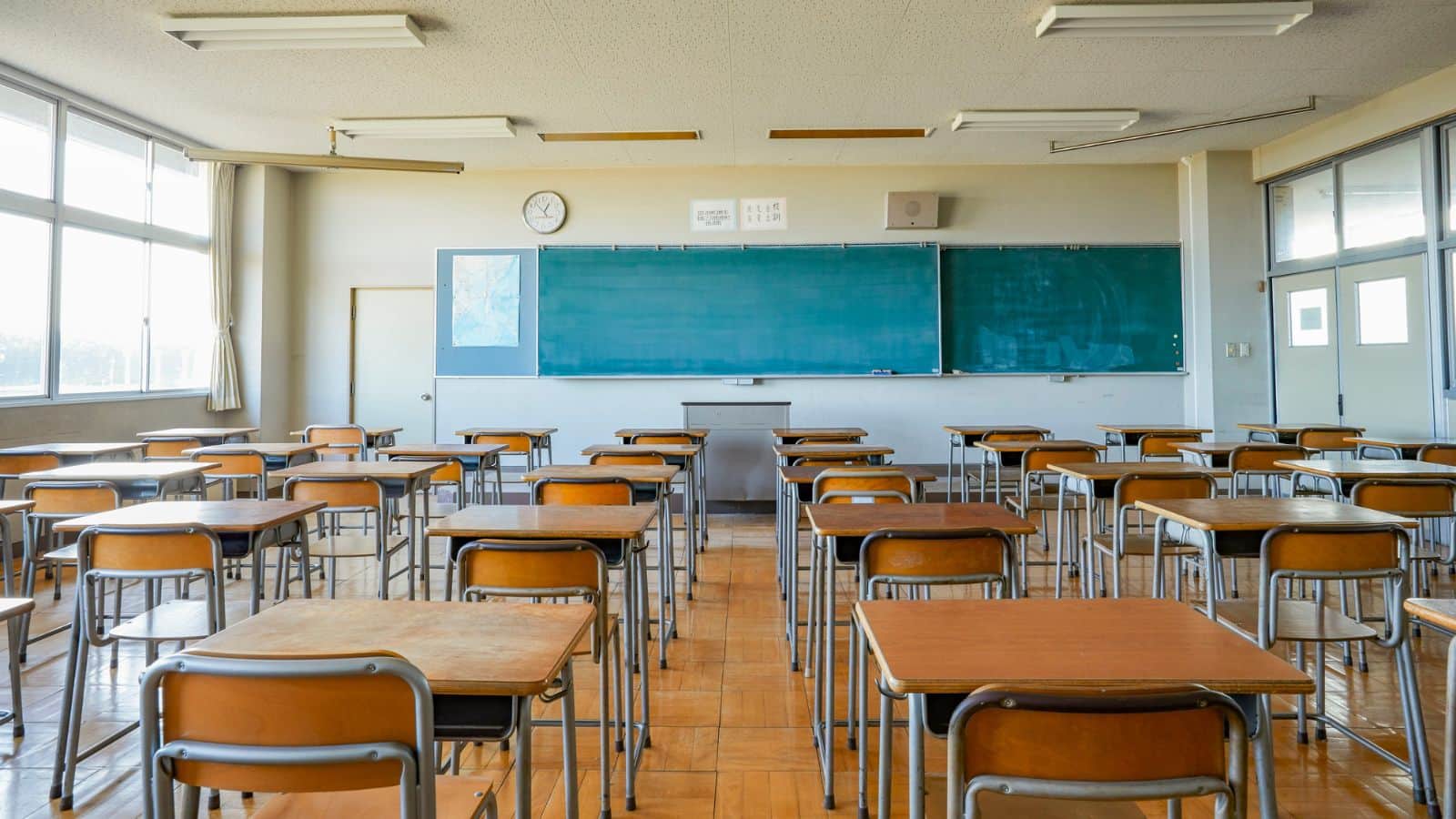 12 अगस्त तक नहीं खुलेंगे स्कूल-कॉलेज! कांवड़ यात्रा को लेकर यूपी के इन जिलों में प्रशासन का बड़ा फैसला 12 अगस्त तक नहीं खुलेंगे स्कूल-कॉलेज! कांवड़ यात्रा को लेकर यूपी के इन जिलों में प्रशासन का बड़ा फैसला