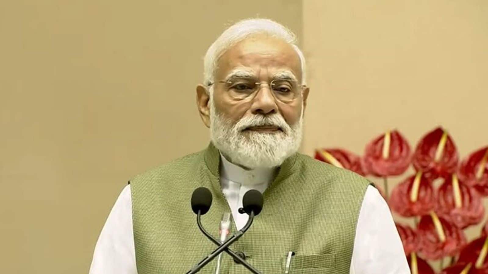 'शॉर्टकट आपको नुकसान पहुंचा सकता है'; Insta reels पसंद करने वाली Gen Z को PM मोदी का संदेश 'शॉर्टकट आपको नुकसान पहुंचा सकता है'; Insta reels पसंद करने वाली Gen Z को PM मोदी का संदेश