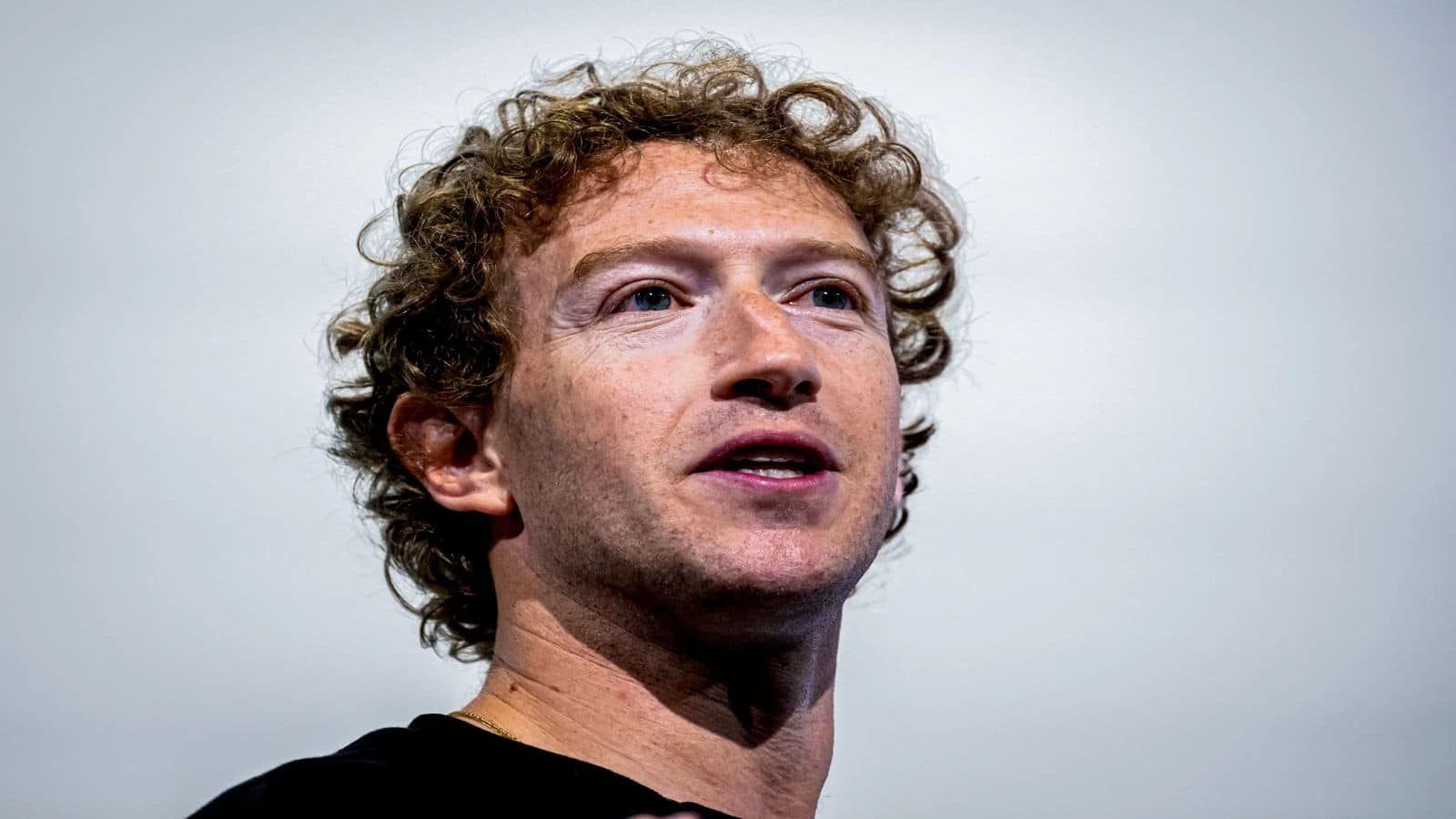 Mark Zuckerberg: भारत सरकार के सामने झुके मार्क जुकरबर्ग! Meta प्लेटफॉर्म पर डीपफेक कंटेंट और खामियों के लिए मांगी माफी Mark Zuckerberg: भारत सरकार के सामने झुके मार्क जुकरबर्ग! Meta प्लेटफॉर्म पर डीपफेक कंटेंट और खामियों के लिए मांगी माफी