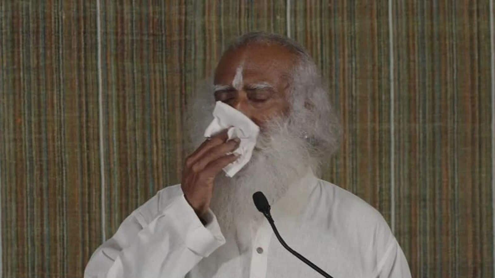 Video: तिब्बत में ईशा फाउंडेशन के 80 श्रद्धालु भी लापता, इनके बारे में बात करते हुए भावुक हुए सद्गुरु! बोले- हमें भी जाने दो Video: तिब्बत में ईशा फाउंडेशन के 80 श्रद्धालु भी लापता, इनके बारे में बात करते हुए भावुक हुए सद्गुरु! बोले- हमें भी जाने दो