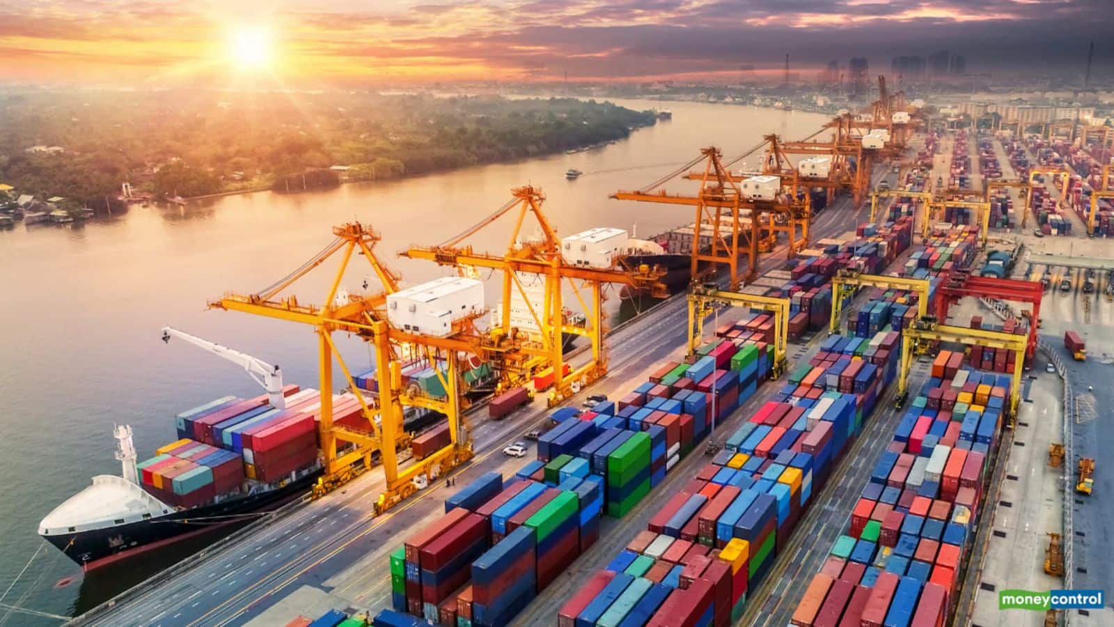 GE Shipping Q1 Results: शिपिंग कंपनी का मुनाफा 159% उछला, हर शेयर पर ₹14.40 डिविडेंड का ऐलान GE Shipping Q1 Results: शिपिंग कंपनी का मुनाफा 159% उछला, हर शेयर पर ₹14.40 डिविडेंड का ऐलान