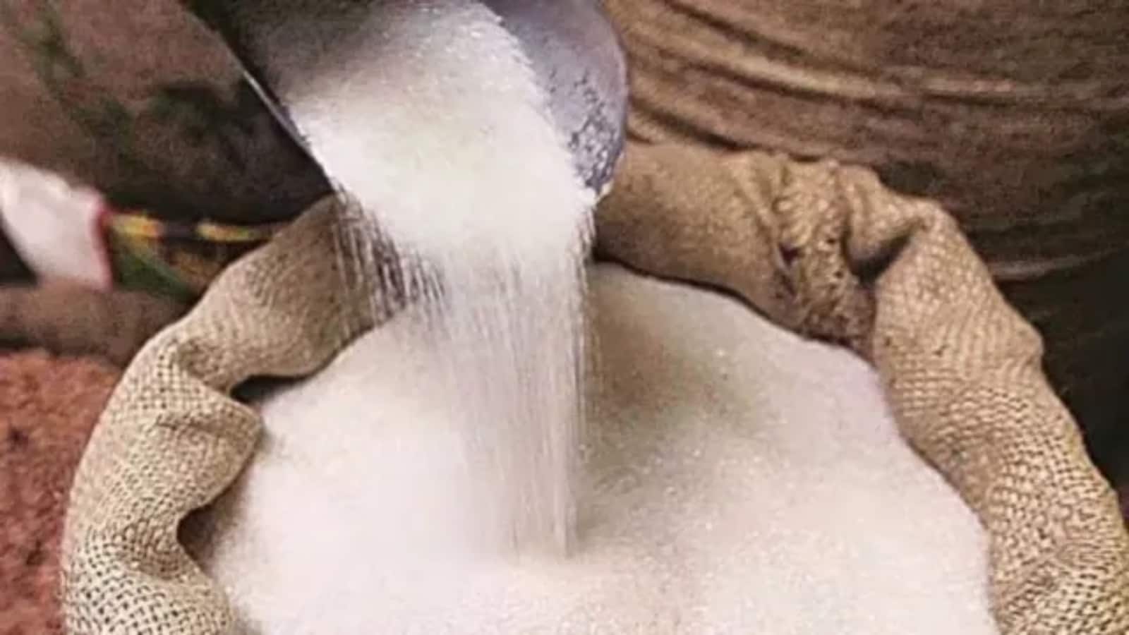 क्या एथेनॉल की वजह से महंगी हुई चीनी? सरकार ने गिनाई 5 वजहें और त्योहारों से पहले लिया यह बड़ा फैसला क्या एथेनॉल की वजह से महंगी हुई चीनी? सरकार ने गिनाई 5 वजहें और त्योहारों से पहले लिया यह बड़ा फैसला