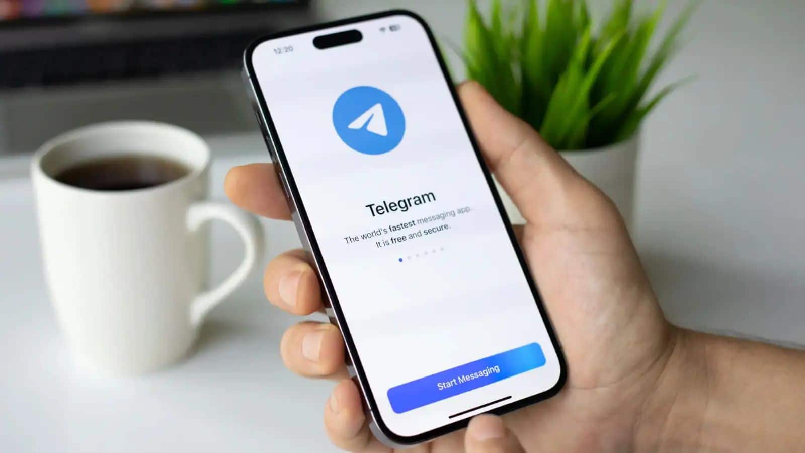 Telegram अचानक Apple App Store से गायब, Epstein पोस्ट के बाद उठे सवाल; जानिए क्या है पूरा मामला Telegram अचानक Apple App Store से गायब, Epstein पोस्ट के बाद उठे सवाल; जानिए क्या है पूरा मामला
