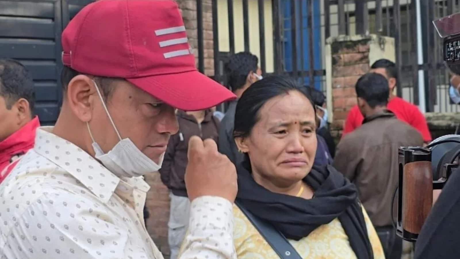 Nepal Floods: पत्नी से आखिरी बार कहा- 'बाढ़...', फिर कट गया फोन, नेपाल में त्रासदी से बचे लोगों ने सुनाई खौफनाक आपबीती Nepal Floods: पत्नी से आखिरी बार कहा- 'बाढ़...', फिर कट गया फोन, नेपाल में त्रासदी से बचे लोगों ने सुनाई खौफनाक आपबीती