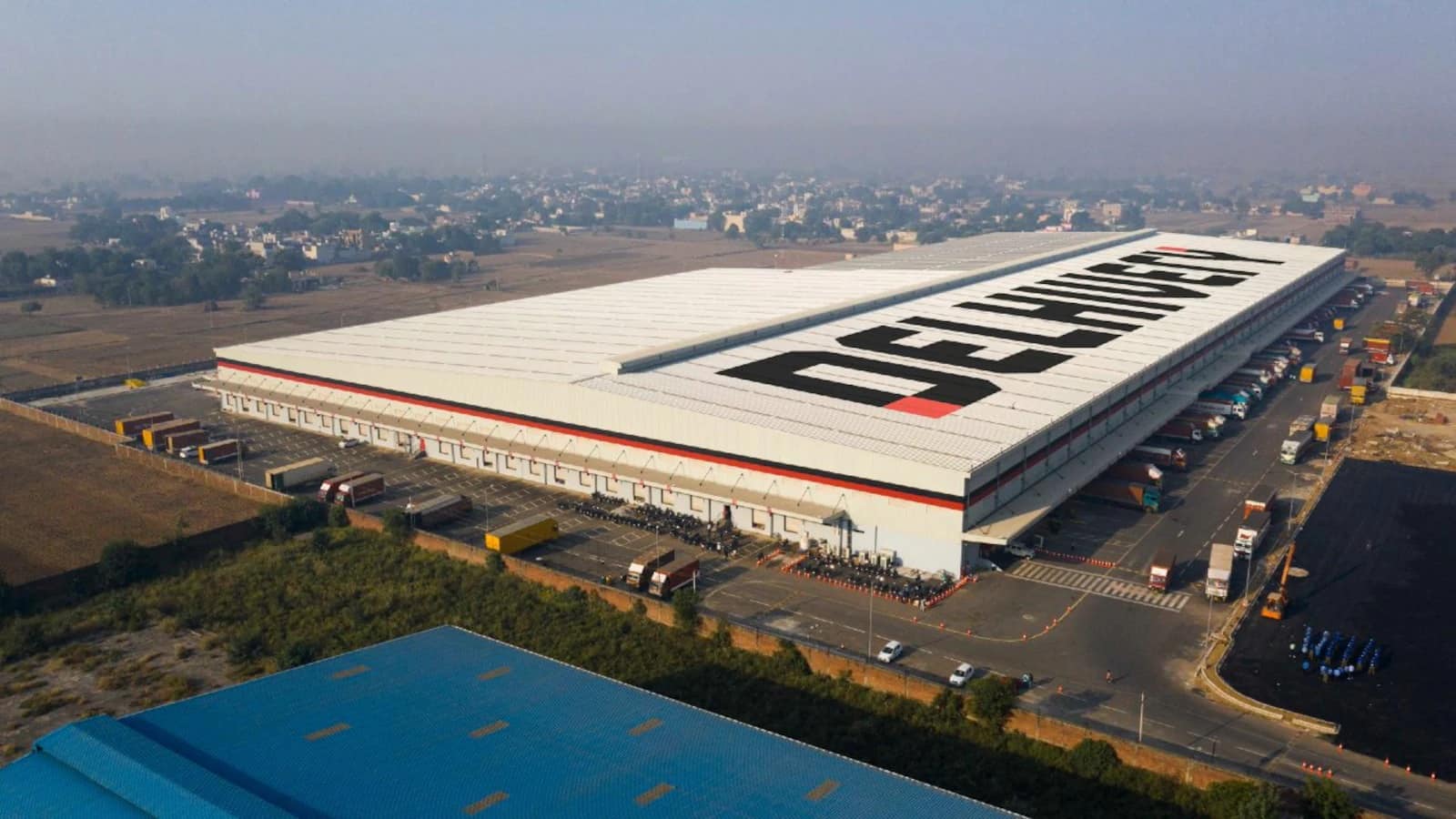 Delhivery Q1 Profit: डेल्हीवरी का प्रॉफिट 65% घटकर 32 करोड़ रहा, रेवेन्यू 28% बढ़ा Delhivery Q1 Profit: डेल्हीवरी का प्रॉफिट 65% घटकर 32 करोड़ रहा, रेवेन्यू 28% बढ़ा
