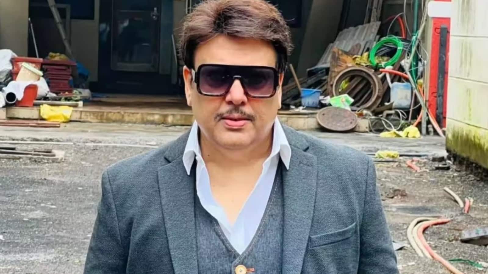 Govinda: 'अब ज्यादा हो रहा है हद में रहिए...,' सुनीता के 'शुगर डैडी' वाले तंज पर गोविंद का पलटवार Govinda: 'अब ज्यादा हो रहा है हद में रहिए...,' सुनीता के 'शुगर डैडी' वाले तंज पर गोविंद का पलटवार