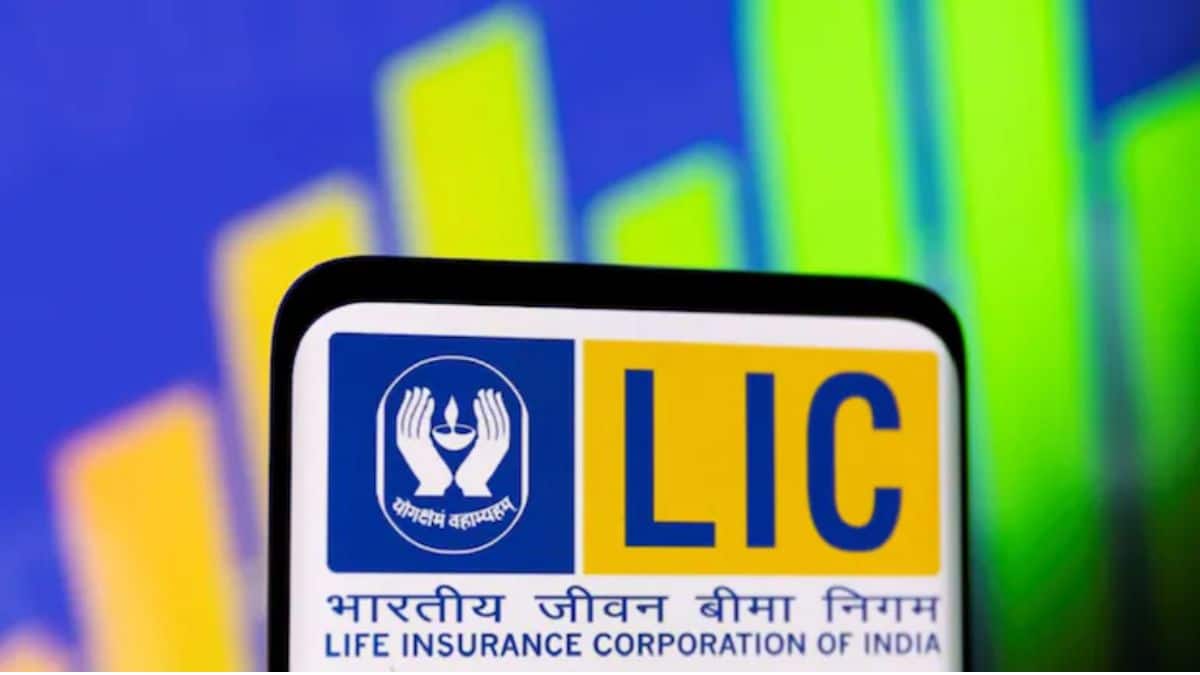 LIC Share Price: LIC के शेयरों में 7% की बड़ी गिरावट, जानिए क्या है इसके पीछे की वजह LIC Share Price: LIC के शेयरों में 7% की बड़ी गिरावट, जानिए क्या है इसके पीछे की वजह