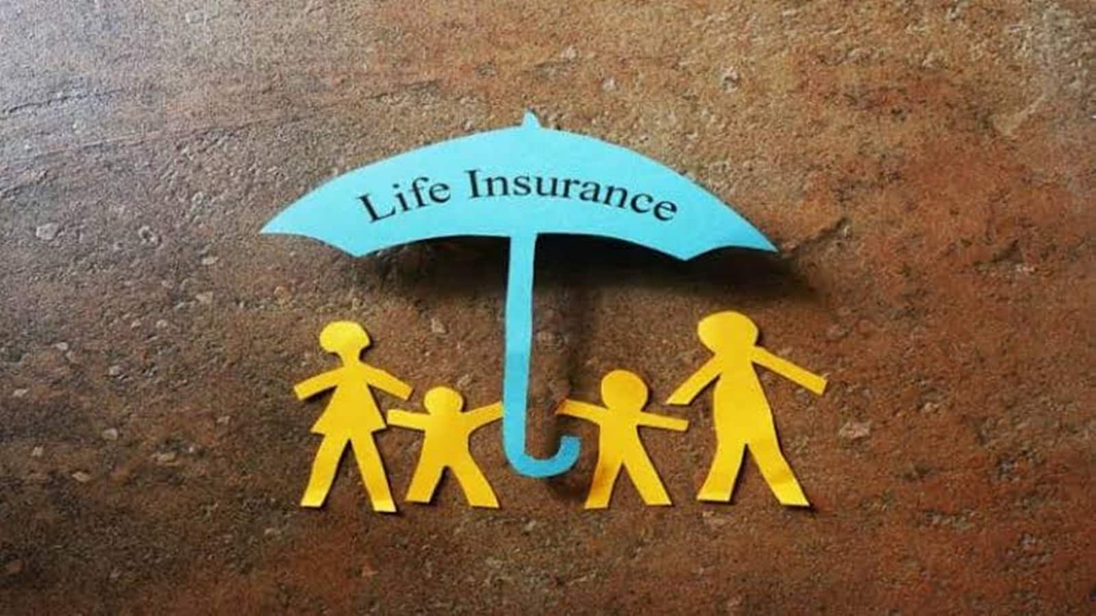 LIC को किससे मिली टक्कर! धड़ाधड़ बिक रही लाइफ इंश्योरेंस पॉलिसी, HDFC Life को झटका LIC को किससे मिली टक्कर! धड़ाधड़ बिक रही लाइफ इंश्योरेंस पॉलिसी, HDFC Life को झटका