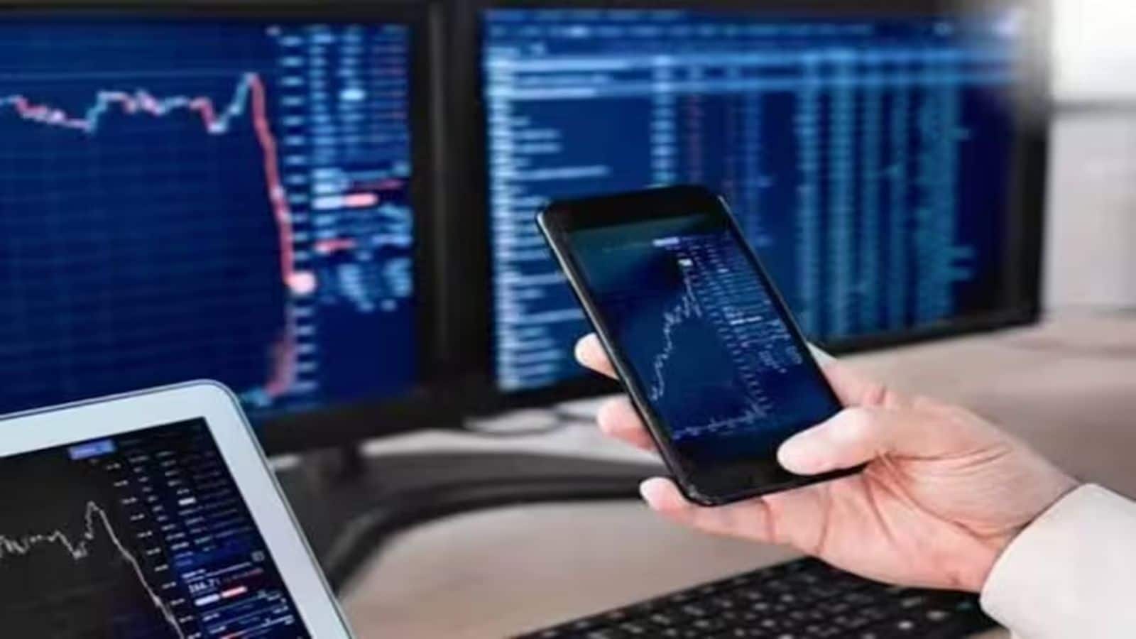 Market Trend : दायरे में फंसे बाजार में इन दो शेयरों में दिख रहे अच्छी कमाई के मौके, इनसे न चूके नजर Market Trend : दायरे में फंसे बाजार में इन दो शेयरों में दिख रहे अच्छी कमाई के मौके, इनसे न चूके नजर
