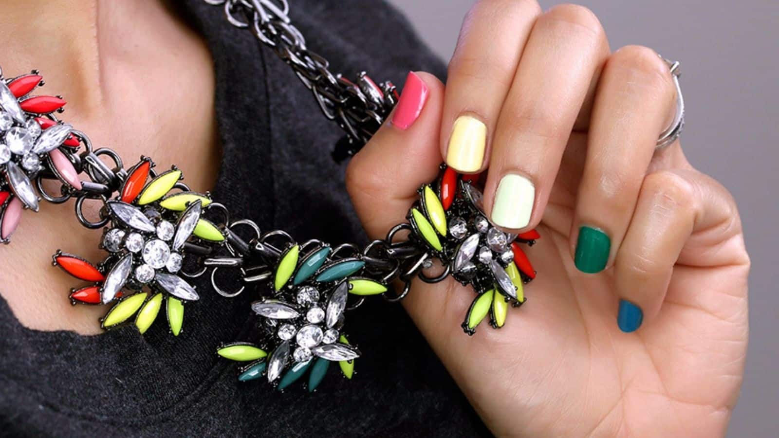 nail2