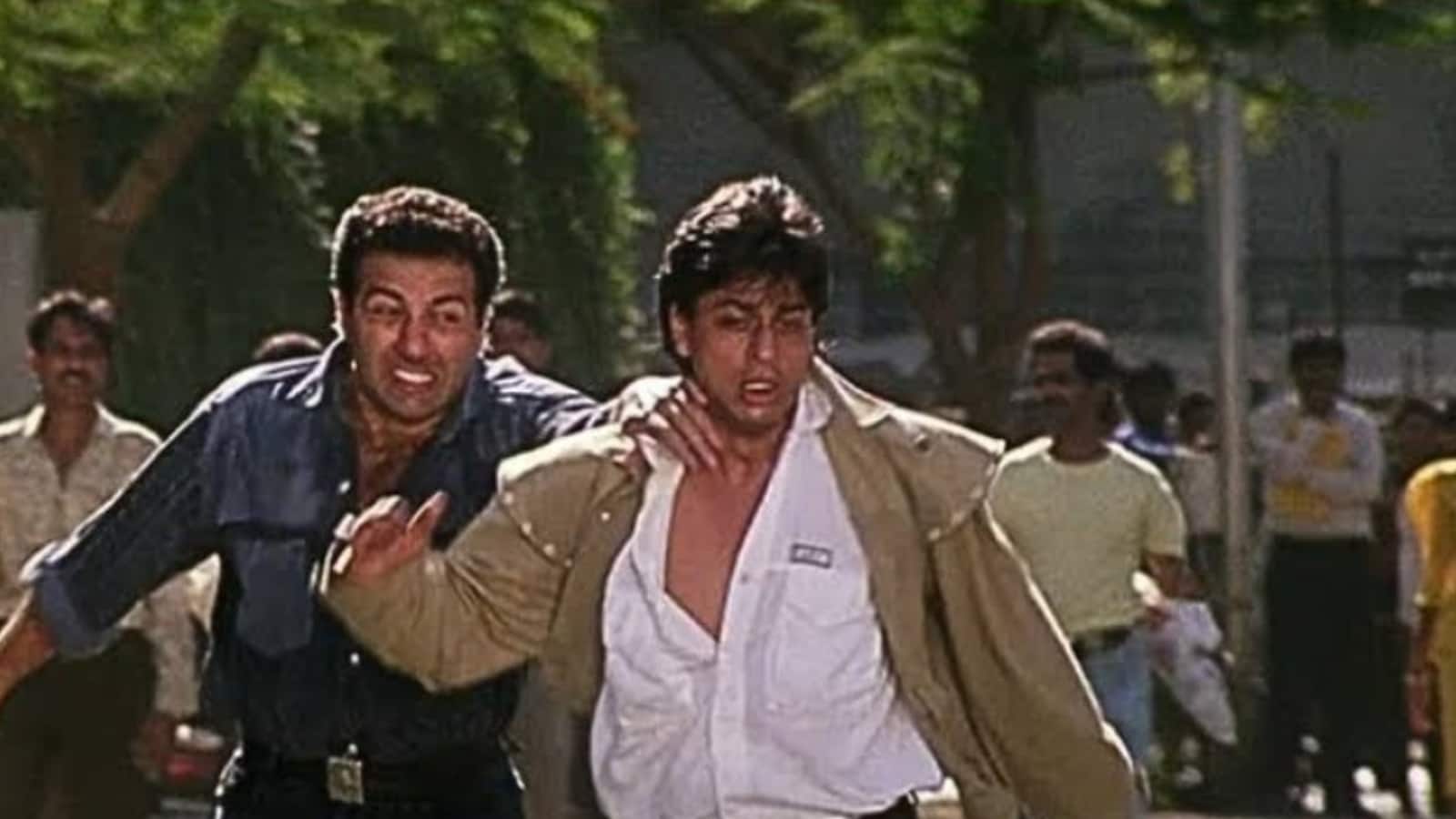Sunny Deol: हम कलीग हैं दोस्त नहीं..., 'डर' के दौरान हुई लड़ाई के बाद शाहरुख खान संग अपने बॉन्ड पर बोले सनी देओल Sunny Deol: हम कलीग हैं दोस्त नहीं..., 'डर' के दौरान हुई लड़ाई के बाद शाहरुख खान संग अपने बॉन्ड पर बोले सनी देओल