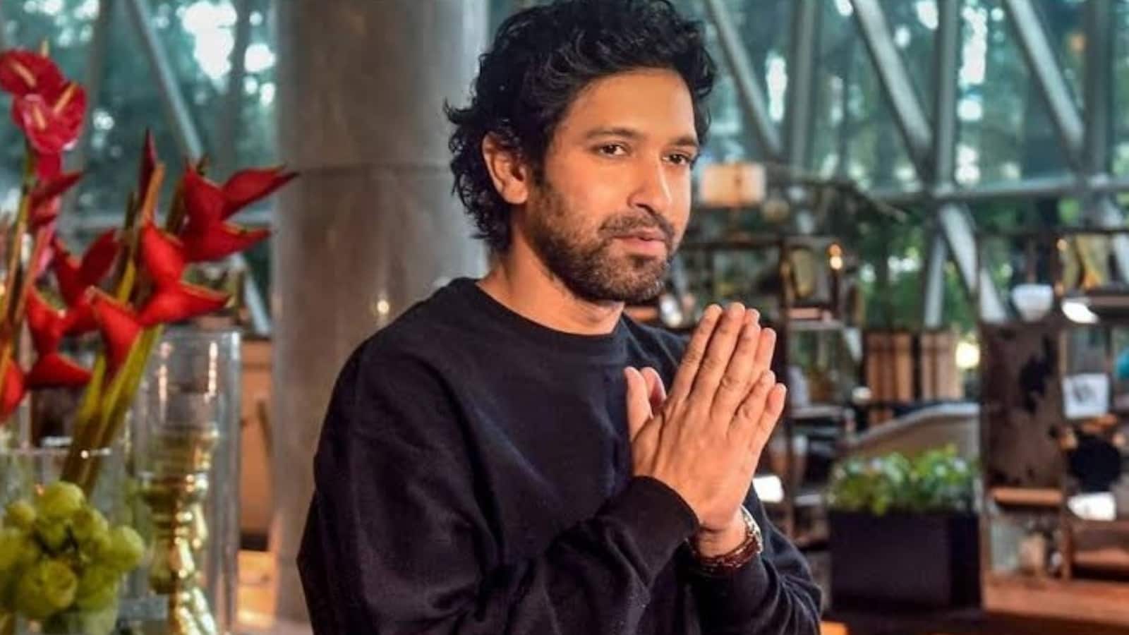 Vikrant Massey: मारने की धमकियों से लेकर गाली गलौज तक की गई, जब 'द साबरमती रिपोर्ट' के बाद विक्रांत मैसी का लीक हो गया था नंबर Vikrant Massey: मारने की धमकियों से लेकर गाली गलौज तक की गई, जब 'द साबरमती रिपोर्ट' के बाद विक्रांत मैसी का लीक हो गया था नंबर