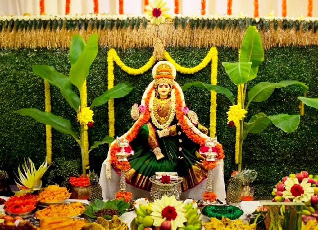 सावन के आखिरी शुक्रवार बदल सकता है किस्मत का रुख! वरलक्ष्मी व्रत पर बन रहे शुभ योग सावन के आखिरी शुक्रवार बदल सकता है किस्मत का रुख! वरलक्ष्मी व्रत पर बन रहे शुभ योग